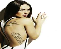 She has total 9 tattoos on her body including one William Shakespeare 'King Lear.